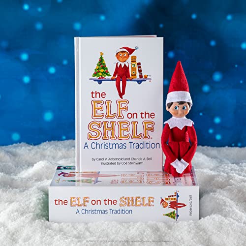 Elf on The Shelf Box Set with Blue Eyed Girl Scout Elf & Claus Couture Collection U940609