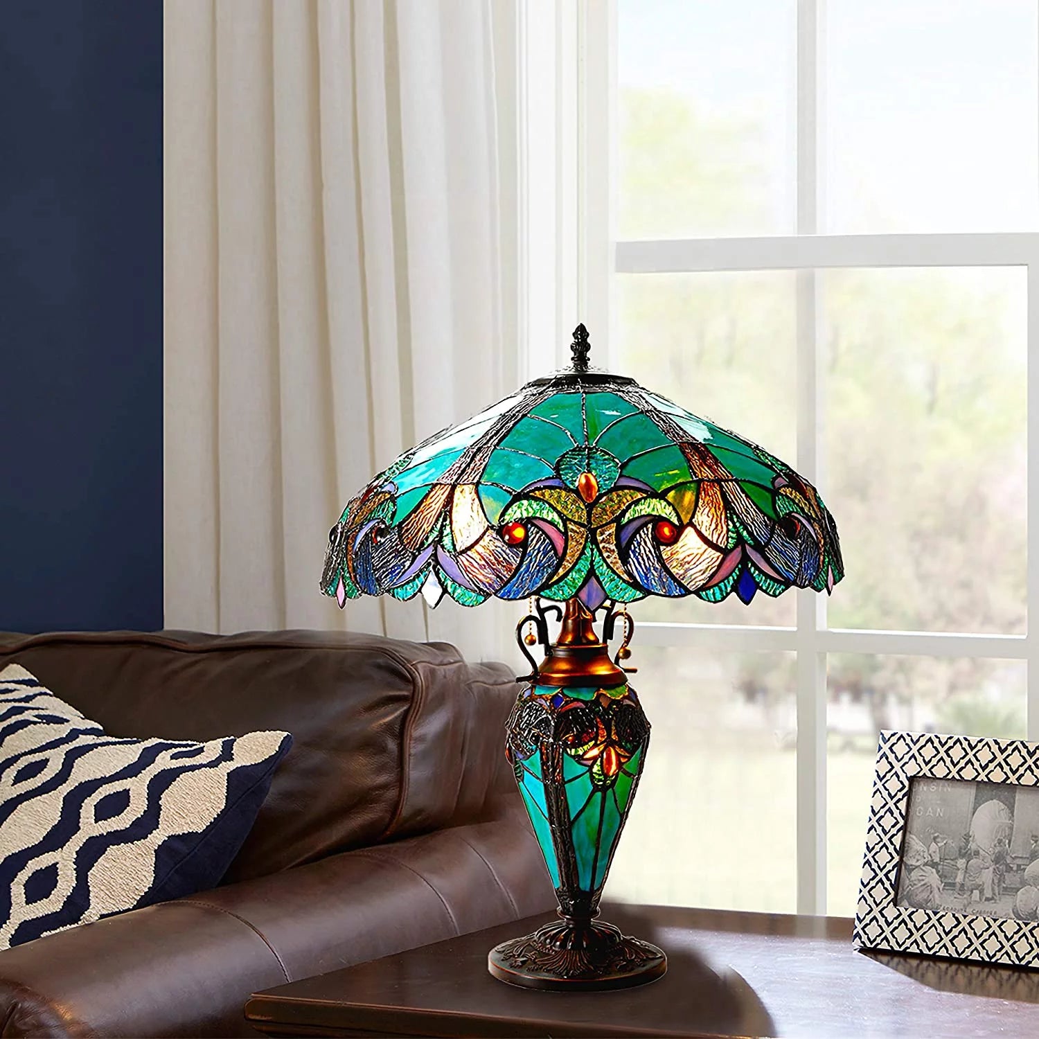 RADIANCE Goods Tiffany-Style 3 Light Victorian Table Lamp F1703