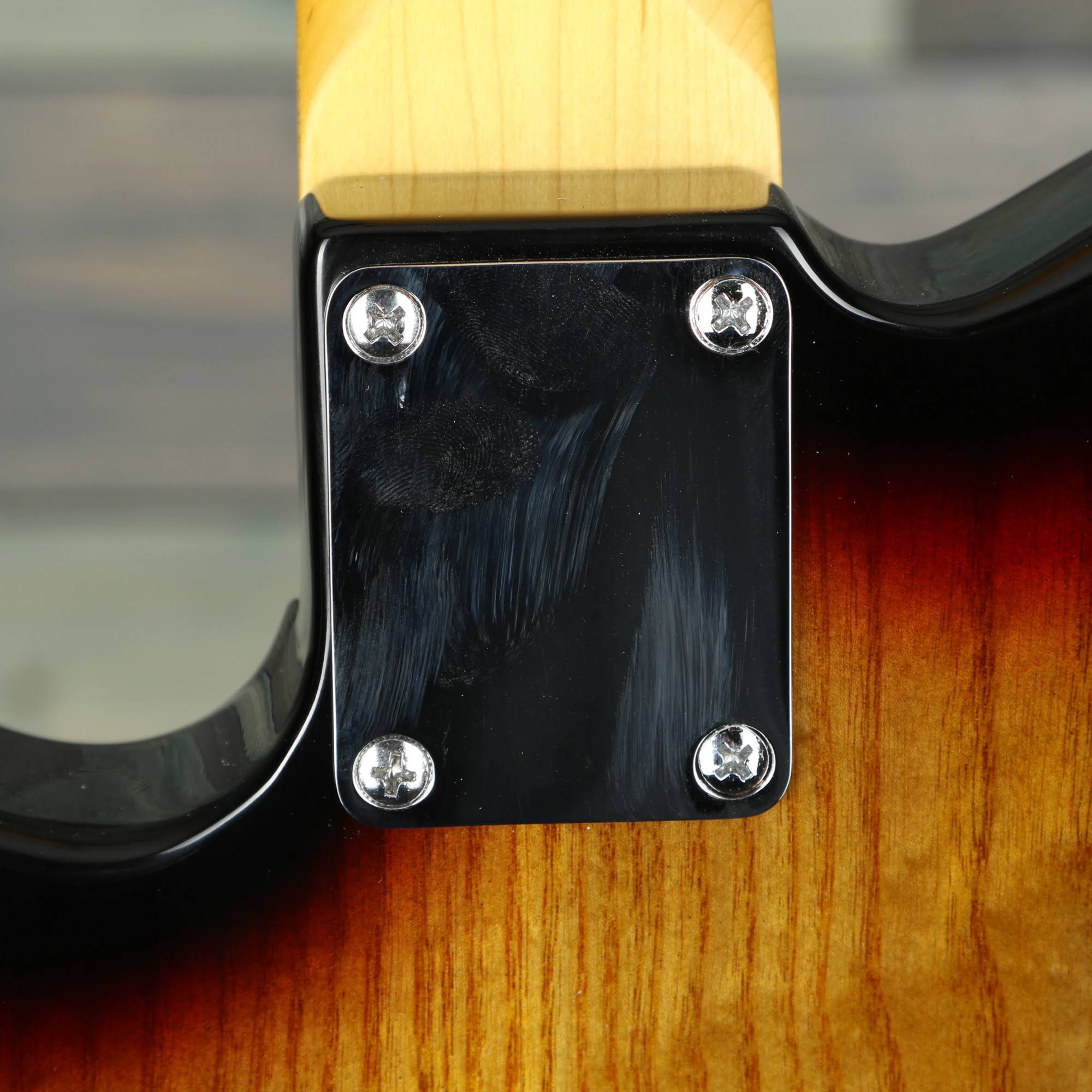 G&L Tribute ASAT Classic Bluesboy Semi-Hollow 3-Tone Sunburst X9470