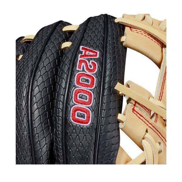 Wilson A2000 PF88SS 11.25 Infield Baseball Glove N517635