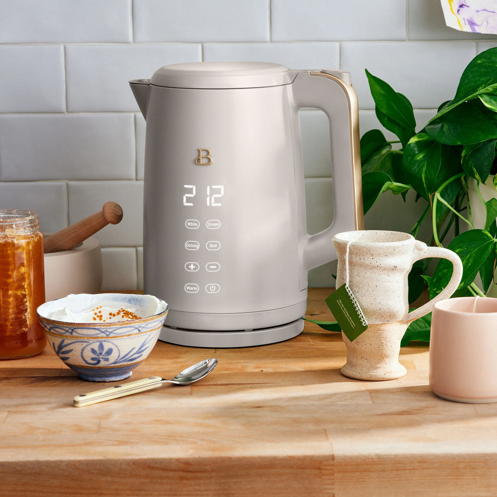 Beautiful 1.7-Liter Electric Kettle 1500 W by Drew Barrymore K5793