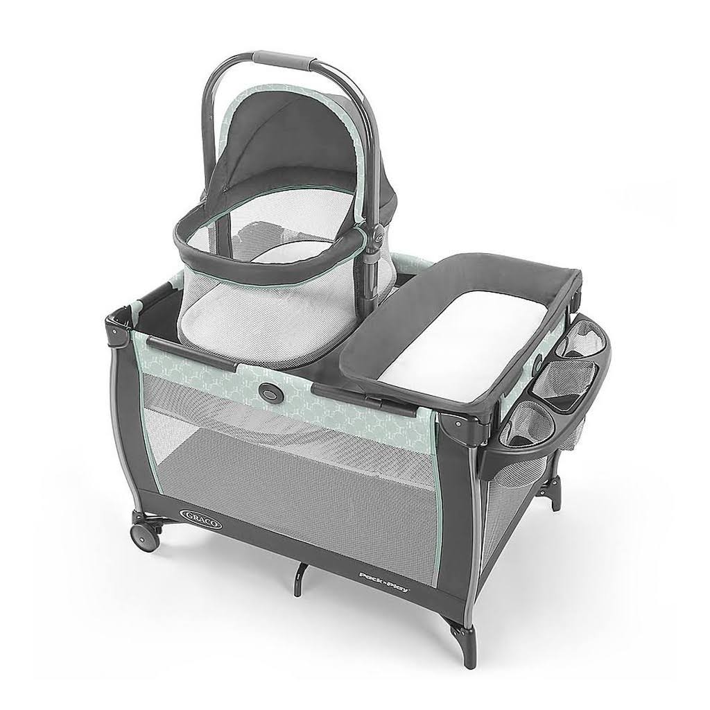 Graco Pack 'n Play Day2Dream Bassinet Playard in Mills - Megean
