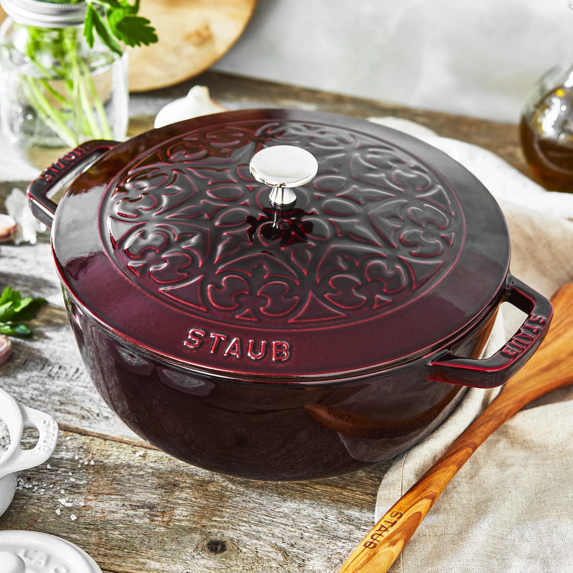 Staub Cast Iron 3.75-qt Essential French Oven with Lilly Lid D5277