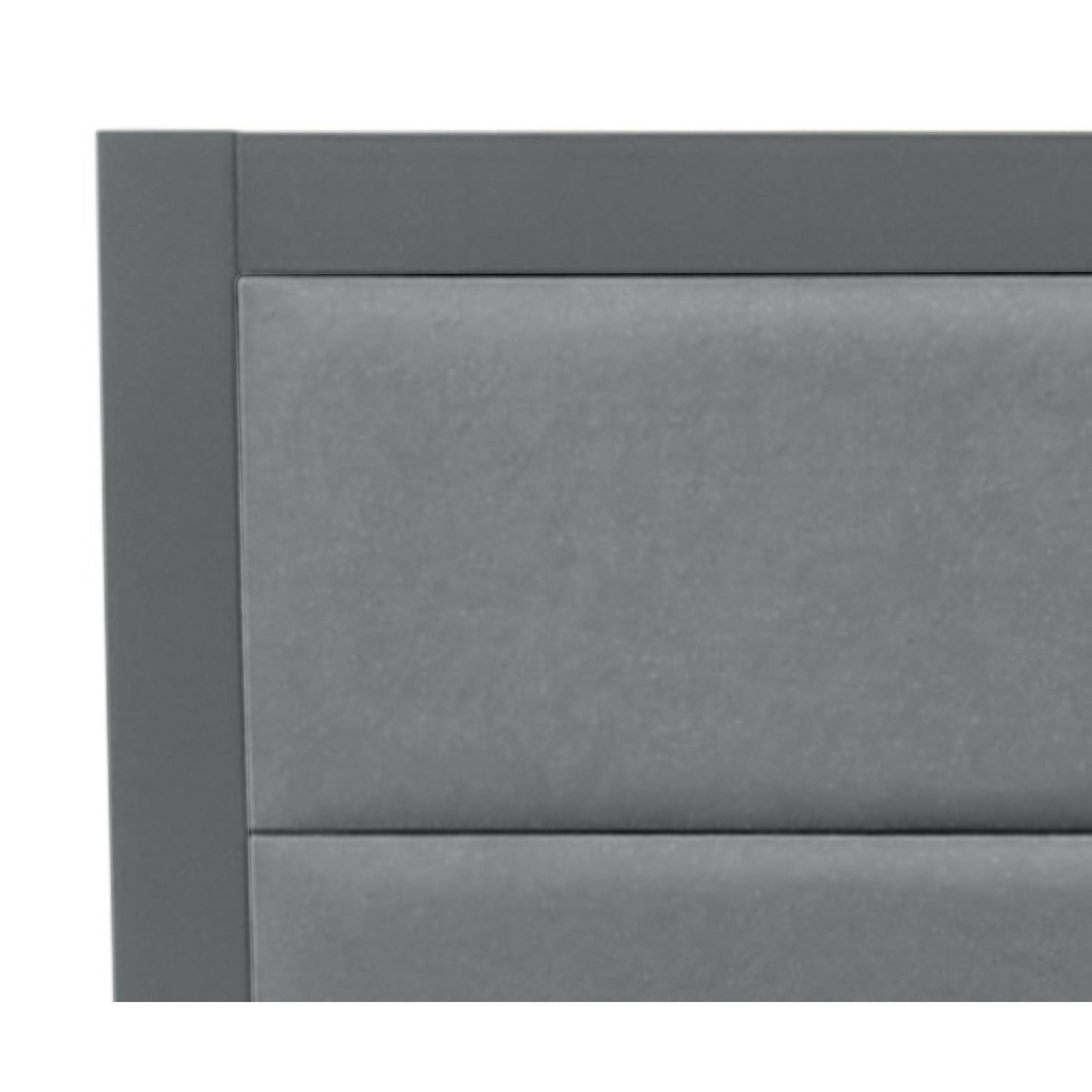 Belle Isle Furniture Highland Full Size Bed - Black & Beige P33973
